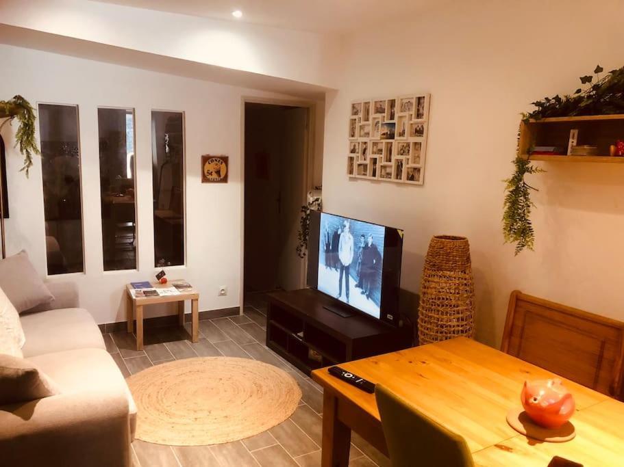 Chez Bel Isa Apartamento Tallard Exterior foto